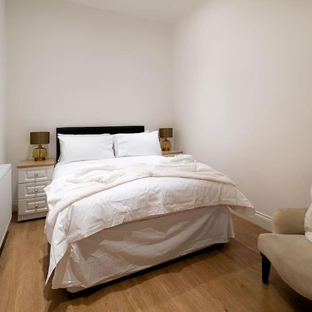 2 Bed 2 Bath Spacious Apartment In Central Aberdeen Eksteriør bilde